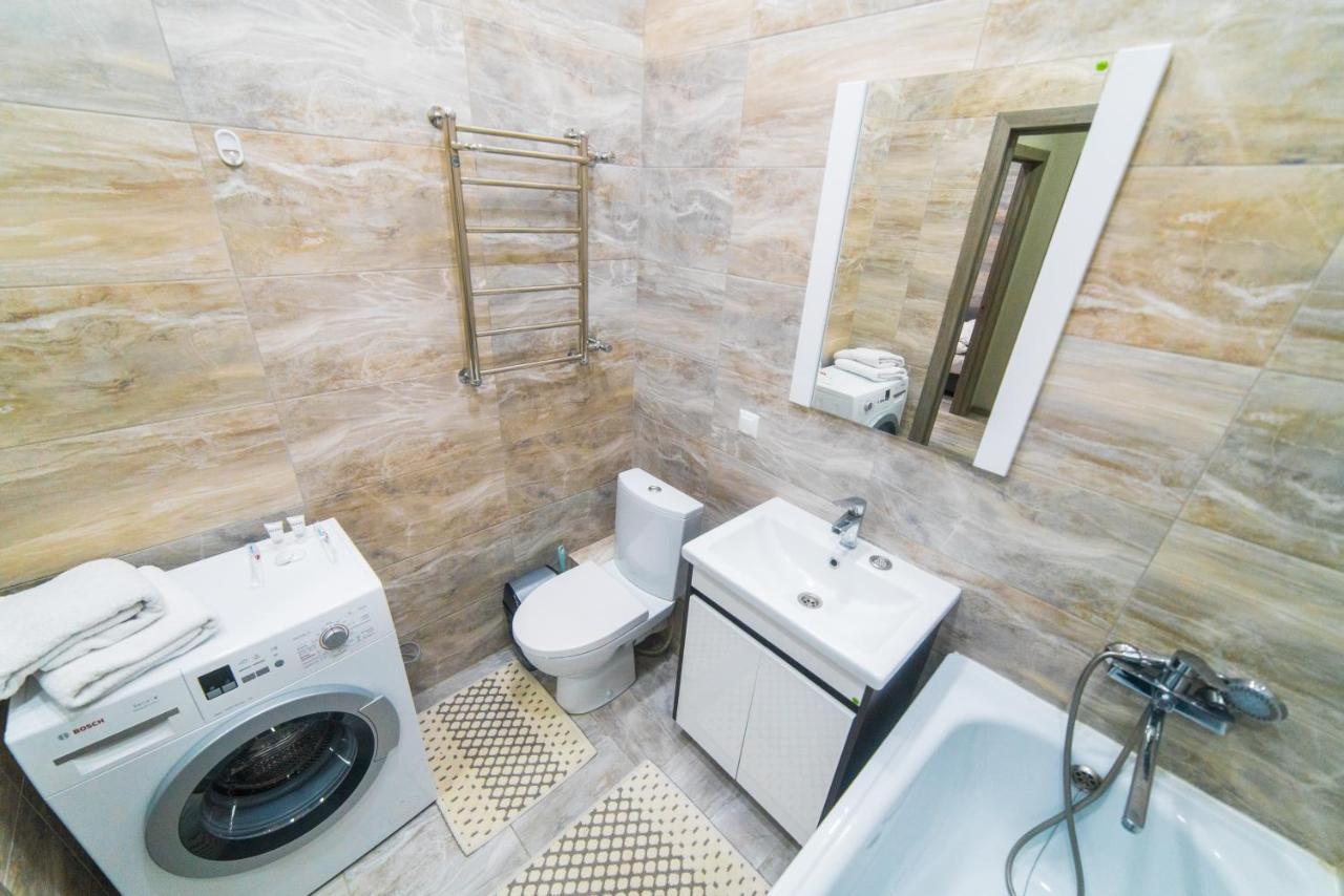 Manica Gagarin Park Apartment Almaty Bagian luar foto