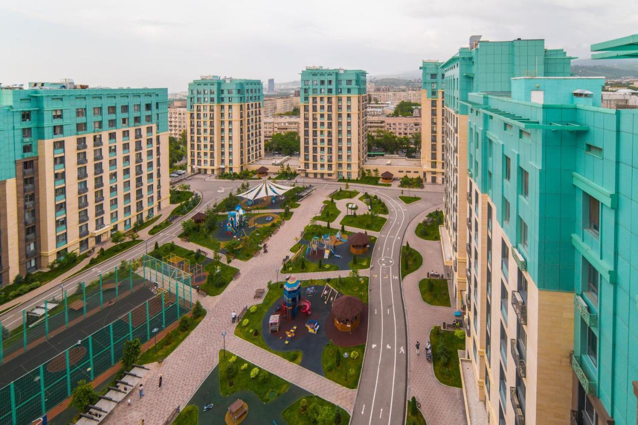 Manica Gagarin Park Apartment Almaty Bagian luar foto