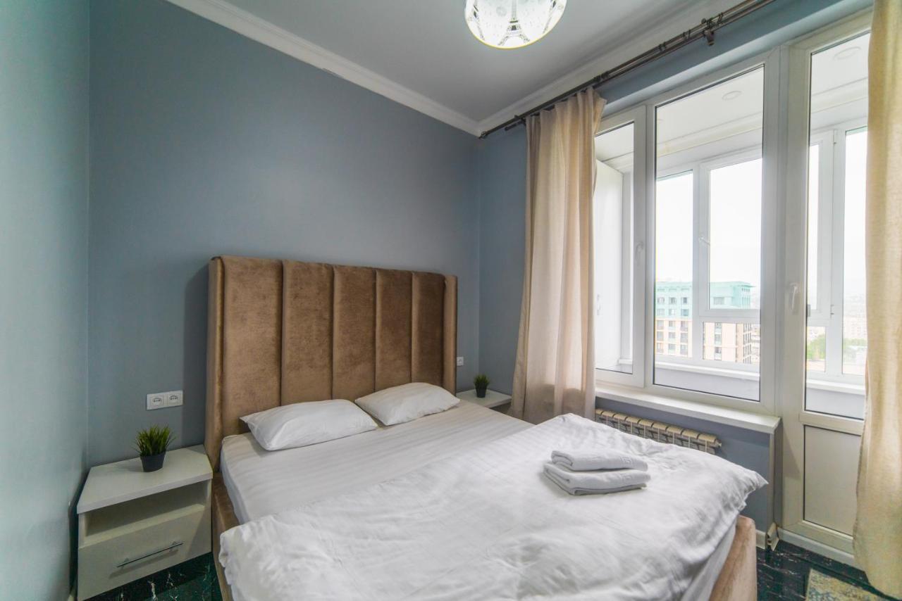 Manica Gagarin Park Apartment Almaty Bagian luar foto